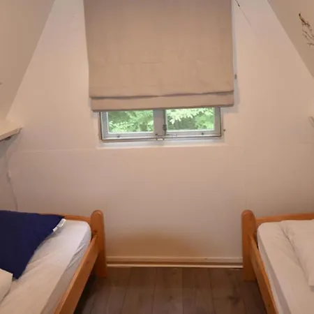 Prázdninový dům Vakantie - Bungalow 16 *